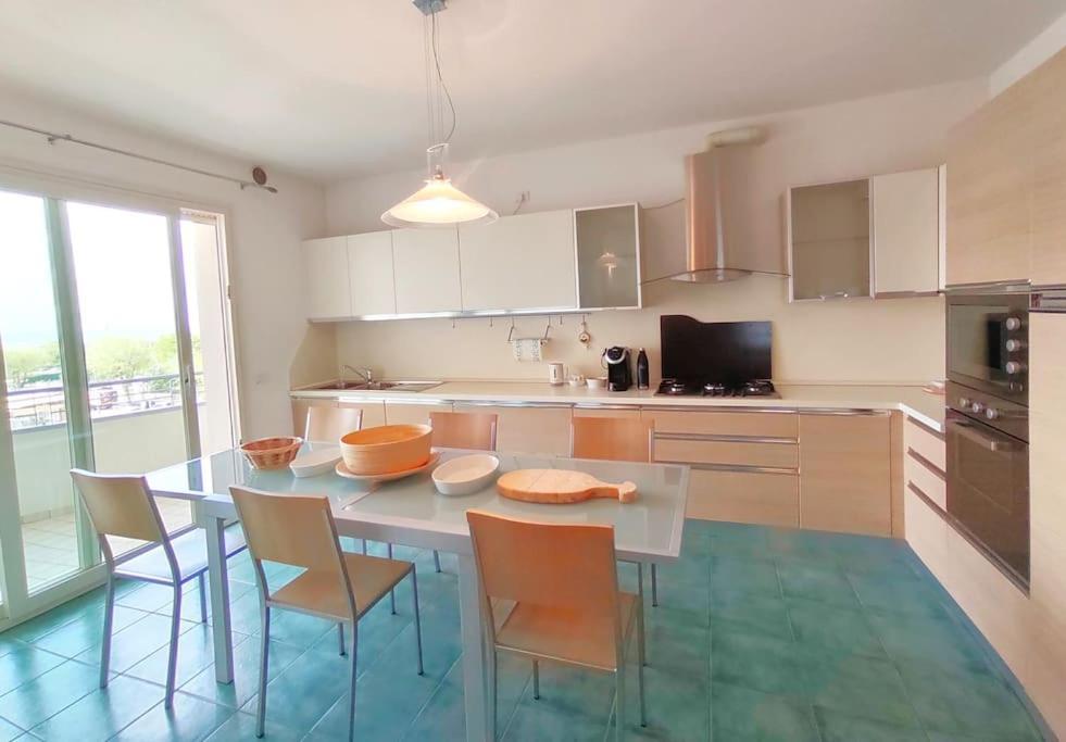 Vistamare Bluemar - Living The Sea - 120mq Cattolica